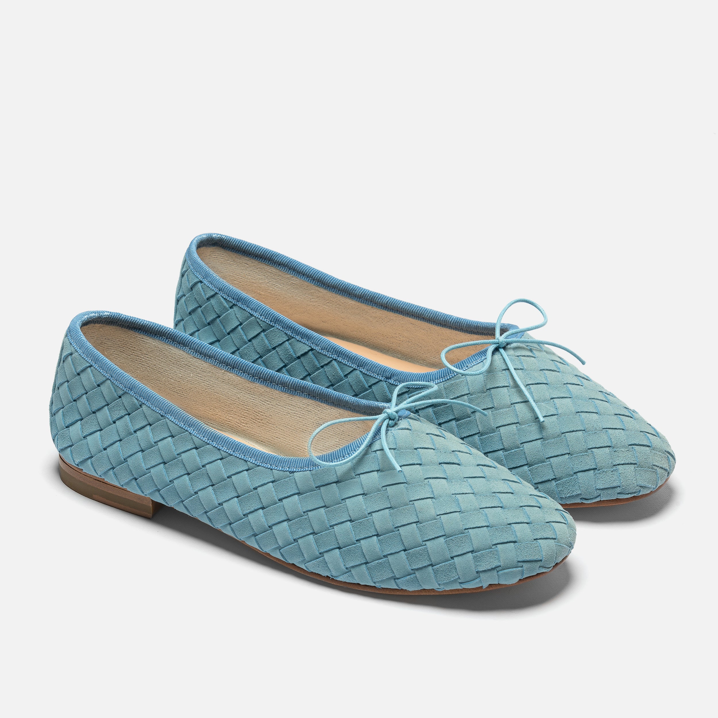 The Woven Rotonda Ballerina